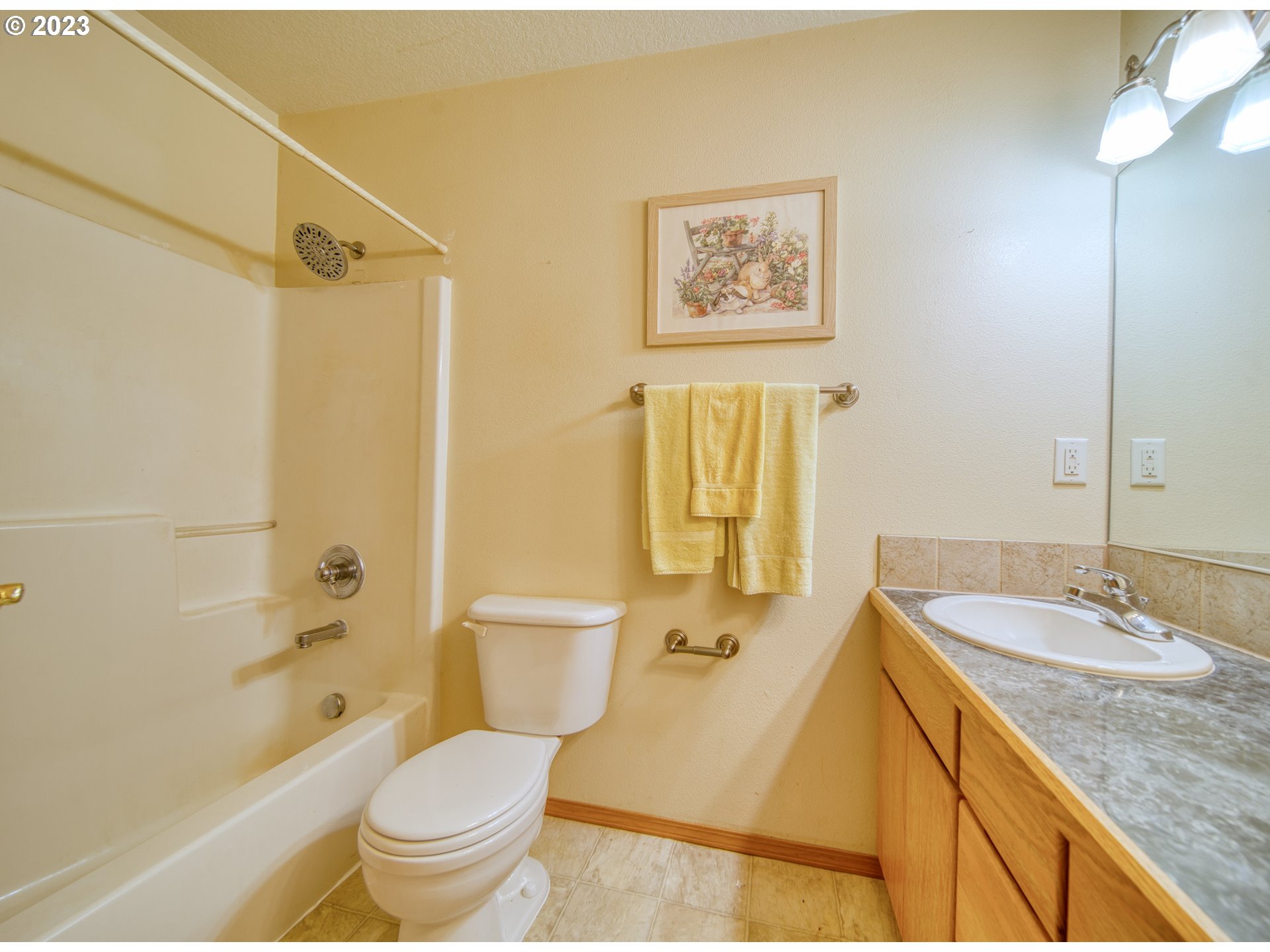 64911 McDermott Road Deer Island, OR 97054 - Photo 29 of 43 Bathroom