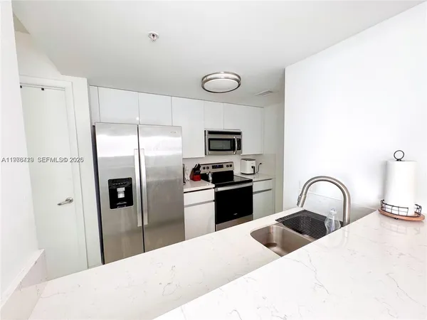 $3,500 | 1861 Northwest S River Drive, Unit 1501, Miami, FL 33125