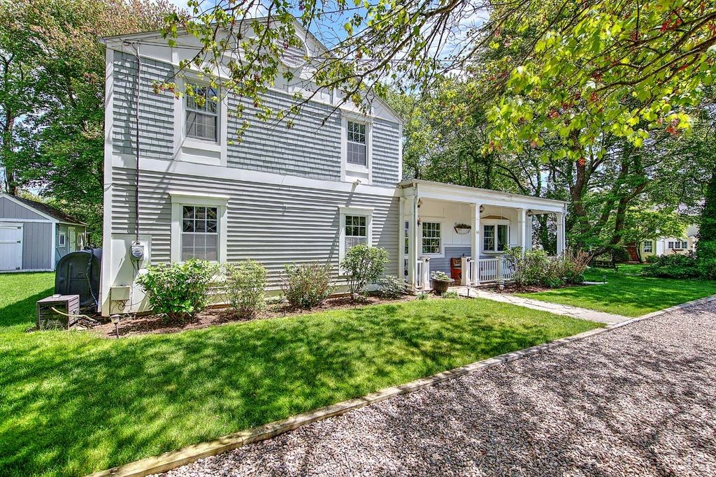 46 Channing Road Narragansett, RI 02882 - Photo 4 of 45