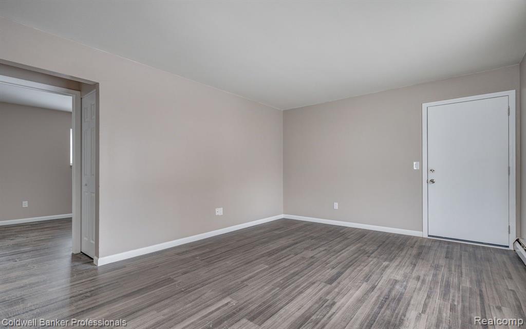 38 3rd Street, Unit 3 Mount Clemens, MI 48043 - Photo 6 of 14