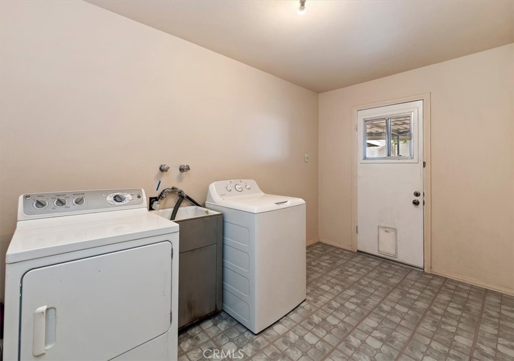 27190 Pinehurst Road Menifee, CA 92586 - Photo 15 of 29