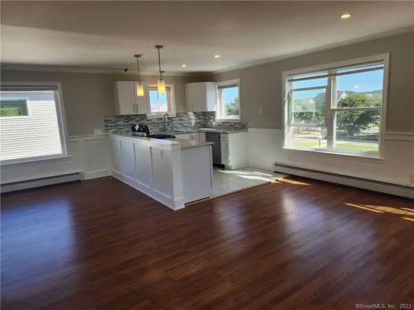 $2,450 | 120 Downing Street, Unit 3, New Haven, CT 06513