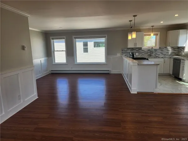 $2,450 | 120 Downing Street, Unit 3, New Haven, CT 06513