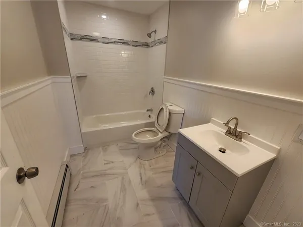 $2,450 | 120 Downing Street, Unit 3, New Haven, CT 06513