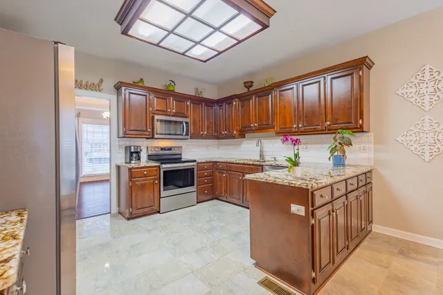 $499,500 | 306 Amherst Drive, Tullahoma, TN 37388