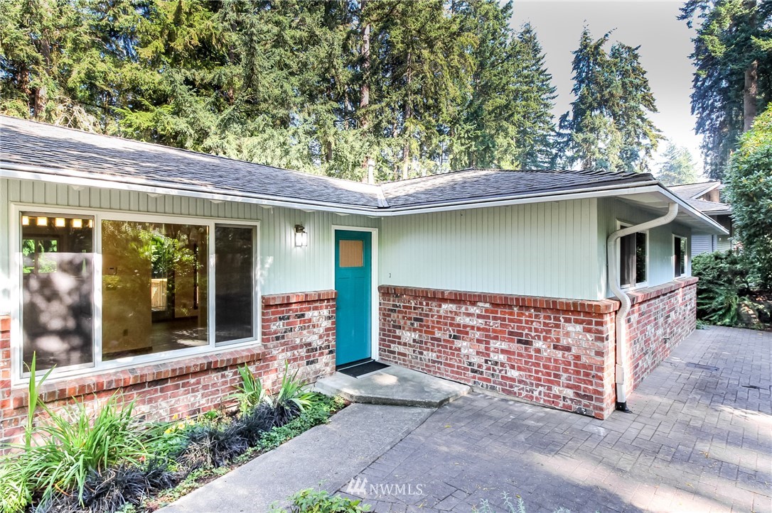 12364 Southeast 96th Place Renton, WA 98056 - Photo 2 of 22 Gallery Image 2