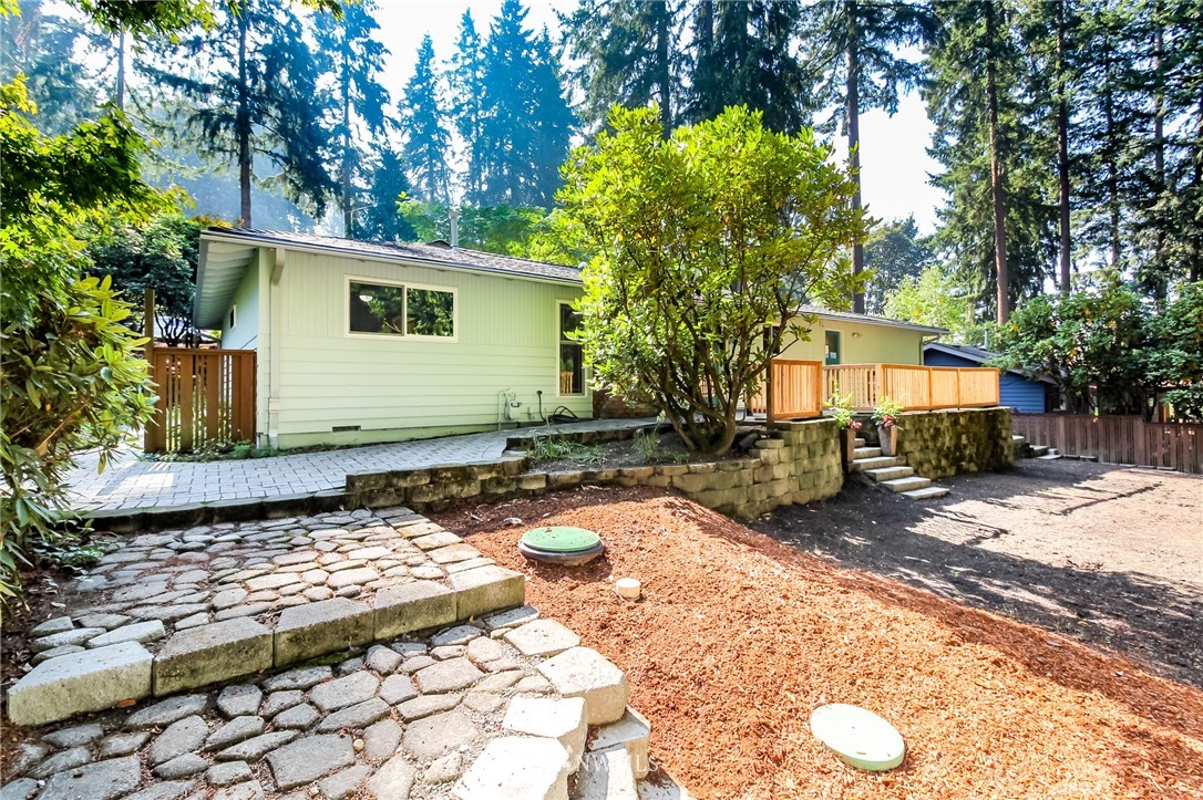 12364 Southeast 96th Place Renton, WA 98056 - Photo 20 of 22 Gallery Image 20