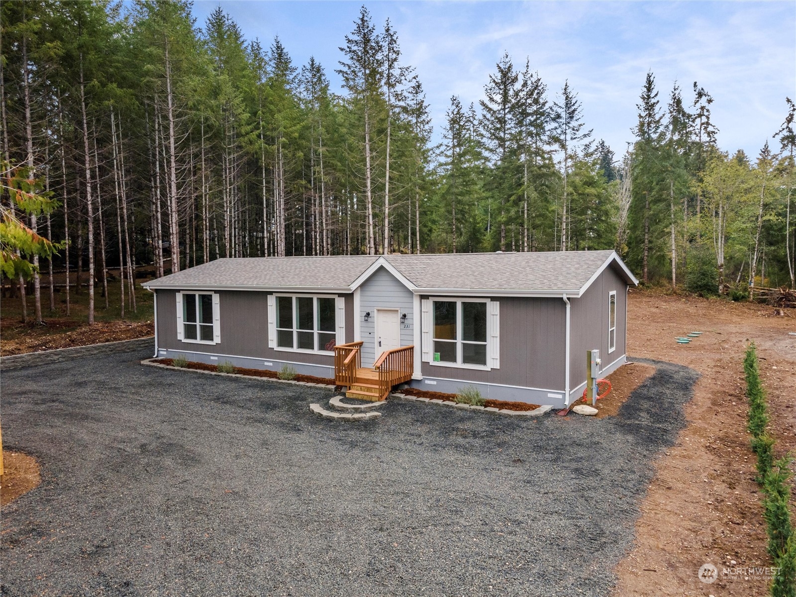 231 East Clay Road Shelton, WA 98584 - Photo 1 of 32 Gallery Image 1