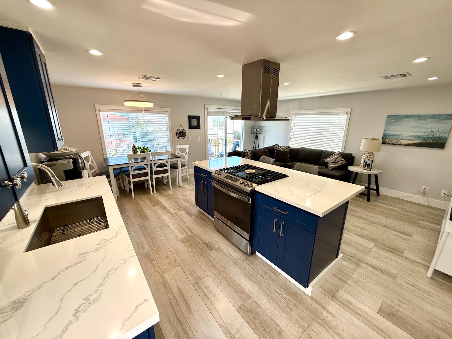 8 Lighthouse Road, Unit 8 Half Moon Bay, CA 94019 - Photo 2 of 21