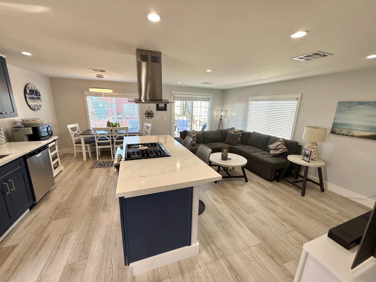 8 Lighthouse Road, Unit 8 Half Moon Bay, CA 94019 - Photo 3 of 21