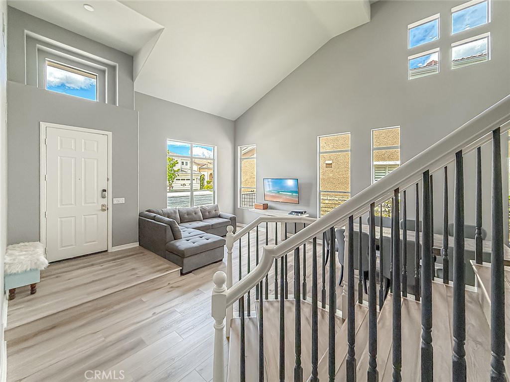 3032 Obsidian Court Simi Valley, CA 93063 - Photo 22 of 41
