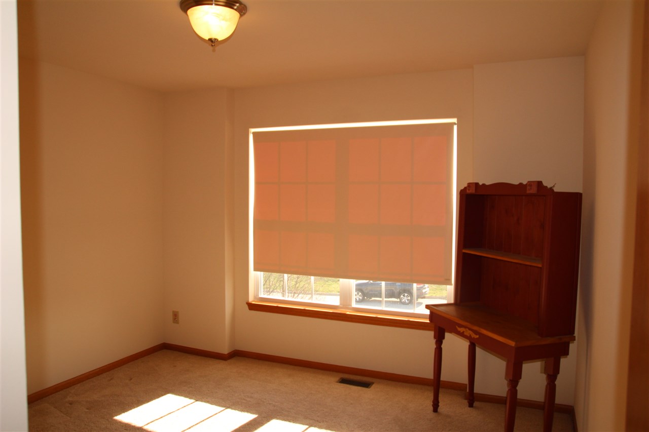 573 Cross Plains Road Rockford, IL 61107 - Photo 12 of 16 Gallery Image 12