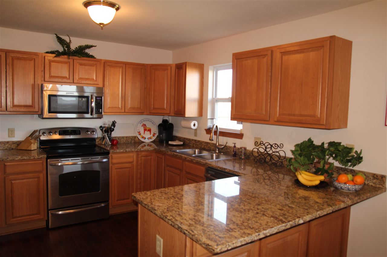 573 Cross Plains Road Rockford, IL 61107 - Photo 7 of 16 Gallery Image 7