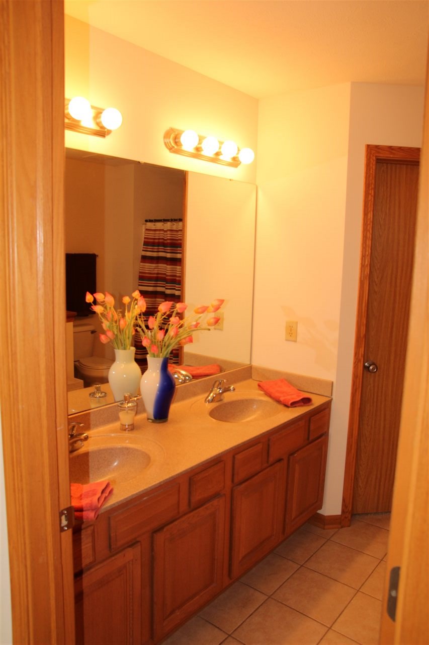 573 Cross Plains Road Rockford, IL 61107 - Photo 9 of 16 Gallery Image 9
