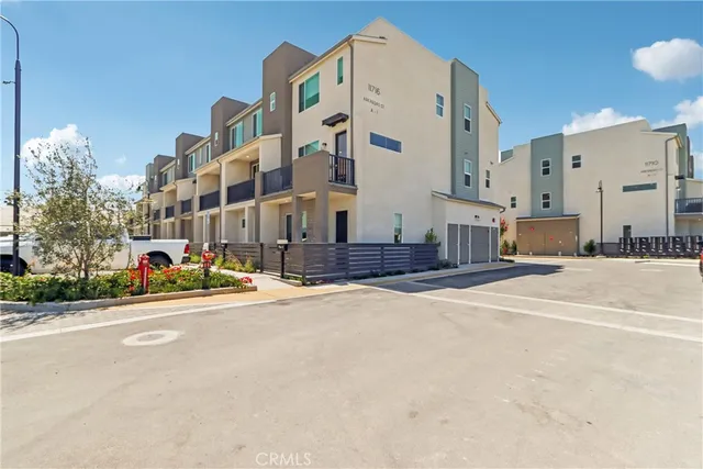 $919,990 | 11716 Arkansas Street, Unit I, Artesia, CA 90701