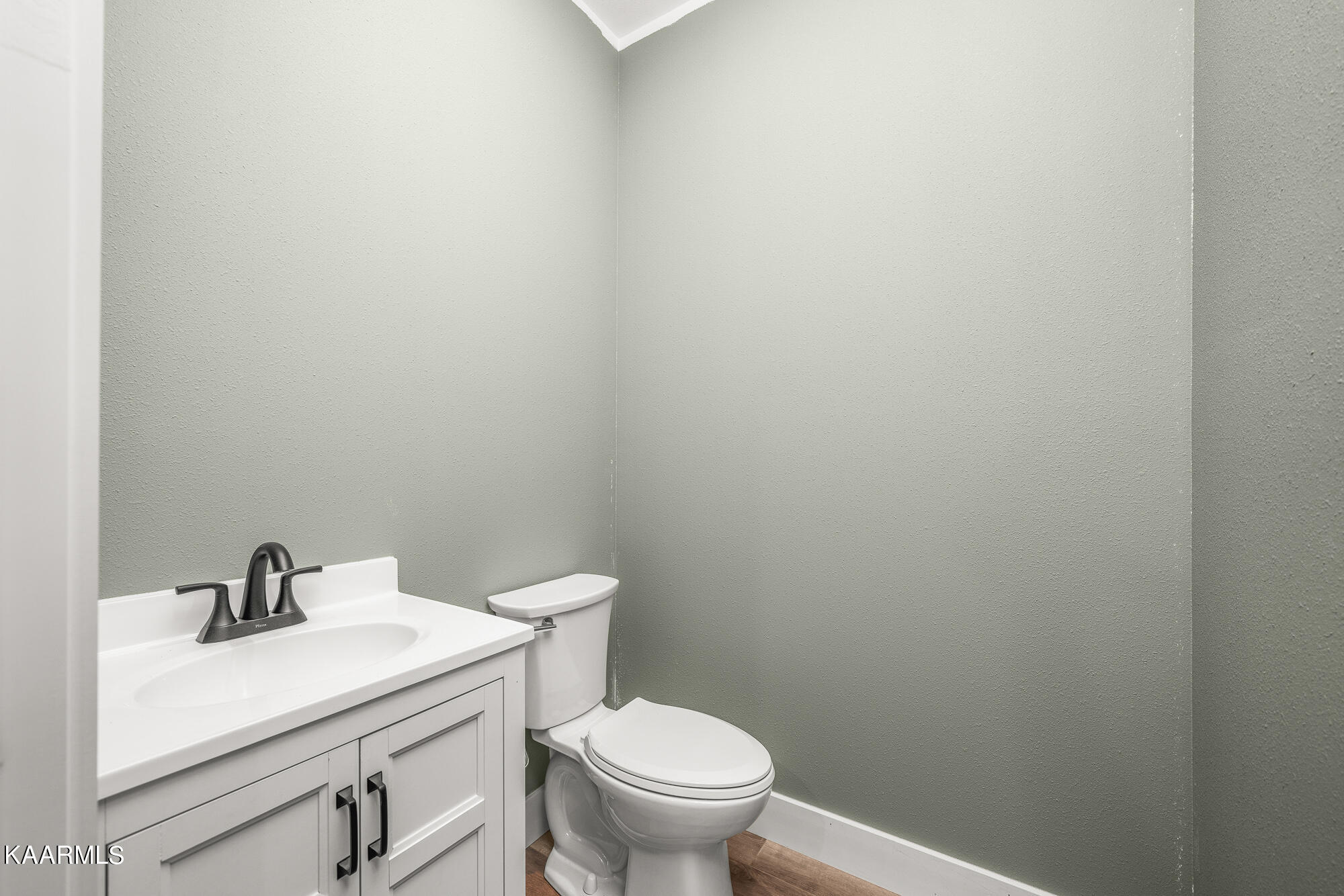 1515 East Overlook Road Monterey, TN 38574 - Photo 20 of 24 1/2 bath
