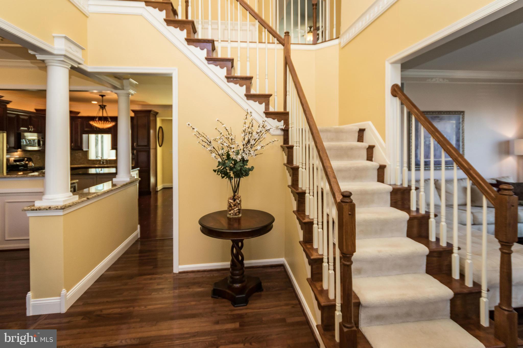607 Havenhill Road Edgewater, MD 21037 - Photo 4 of 30 Foyer/Entrance