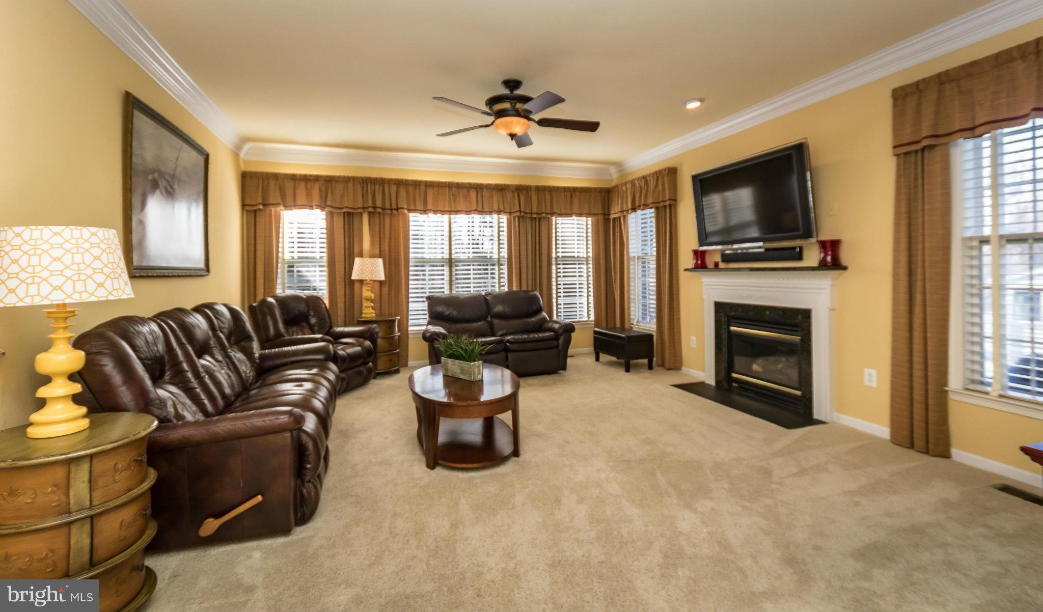 607 Havenhill Road Edgewater, MD 21037 - Photo 8 of 30 Family Room