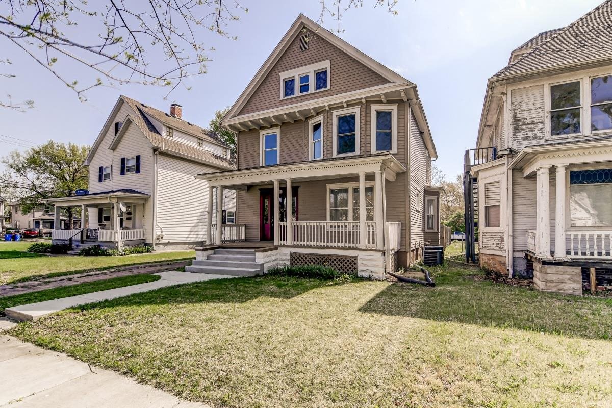 808 South MacArthur Boulevard Springfield, IL 62704 - Photo 1 of 34 Gallery Image 1