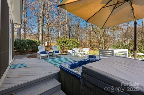 a view of outdoor space yard and patio