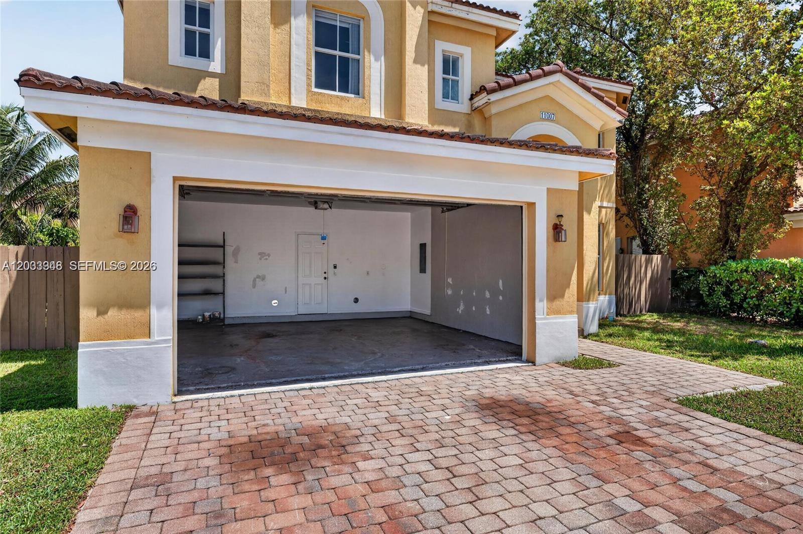11007 Southwest 243rd Lane Homestead, FL 33032 - Photo 5 of 59
