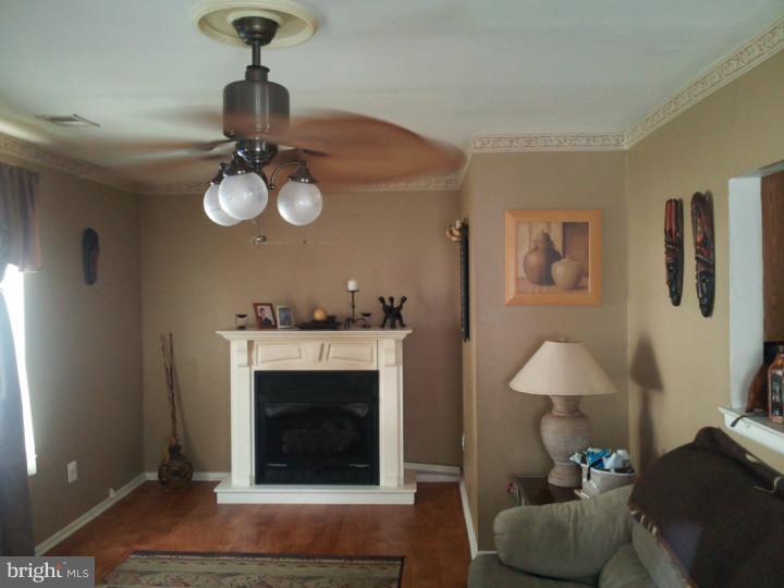 206 Hollybush Place Clementon, NJ 08021 - Photo 3 of 23