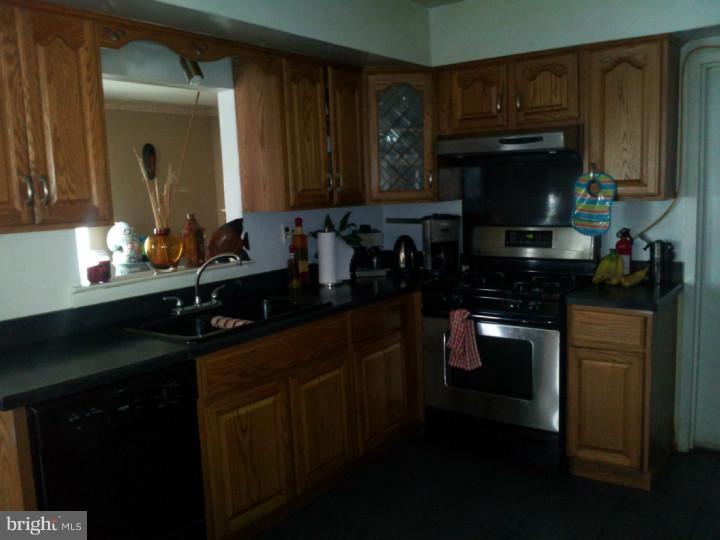 206 Hollybush Place Clementon, NJ 08021 - Photo 8 of 23