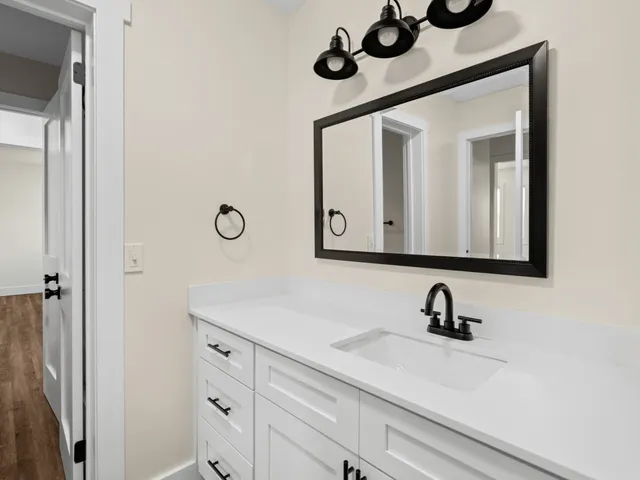 $2,245 | 2128 G Sharondale Drive, Nashville, TN 37215