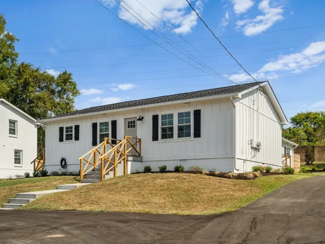 $2,245 | 2128 G Sharondale Drive, Nashville, TN 37215