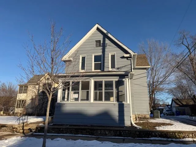 $181,000 | 468 Bellows Street, St. Paul, MN 55107