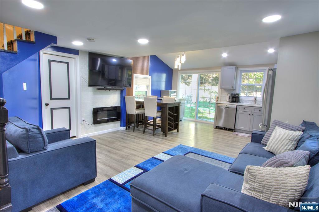 31 Station Road Denville, NJ 07834 - Photo 6 of 25