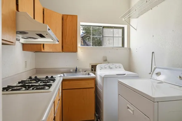 $3,780,000 | 952 Vernie Court, Cupertino, CA 95014