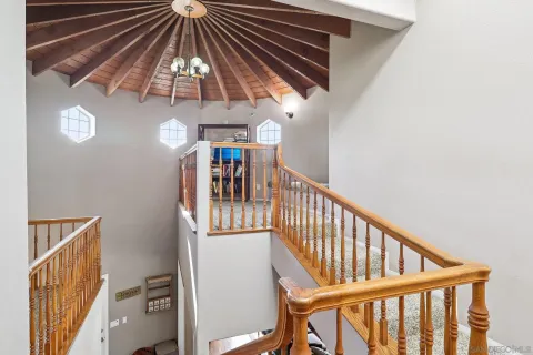 a view of entryway with a front door
