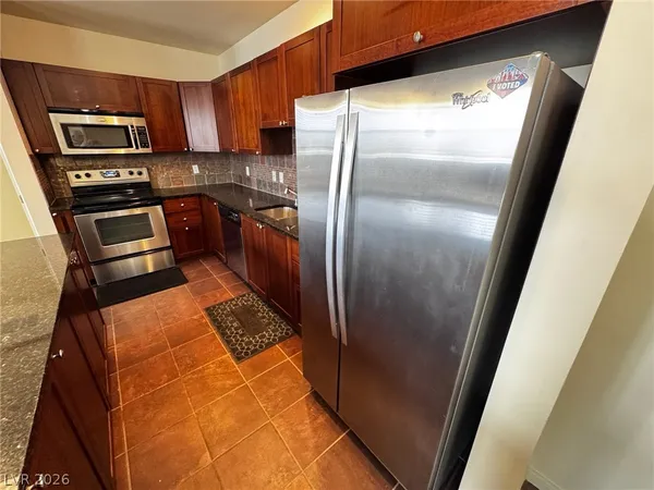 $1,700 | 2405 West Serene Avenue, Unit 517, Las Vegas, NV 89123