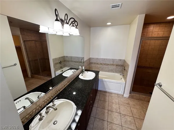 $1,700 | 2405 West Serene Avenue, Unit 517, Las Vegas, NV 89123