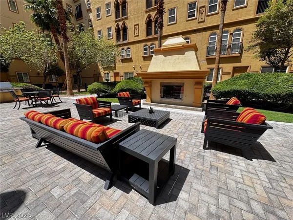 $1,700 | 2405 West Serene Avenue, Unit 517, Las Vegas, NV 89123