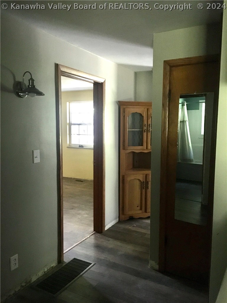 4575 Victoria Road Charleston, WV 25313 - Photo 20 of 21 Gallery Image 20