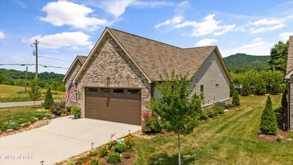 $534,900 | 2271 Boulder Crest Lane, Sevierville, TN 37876