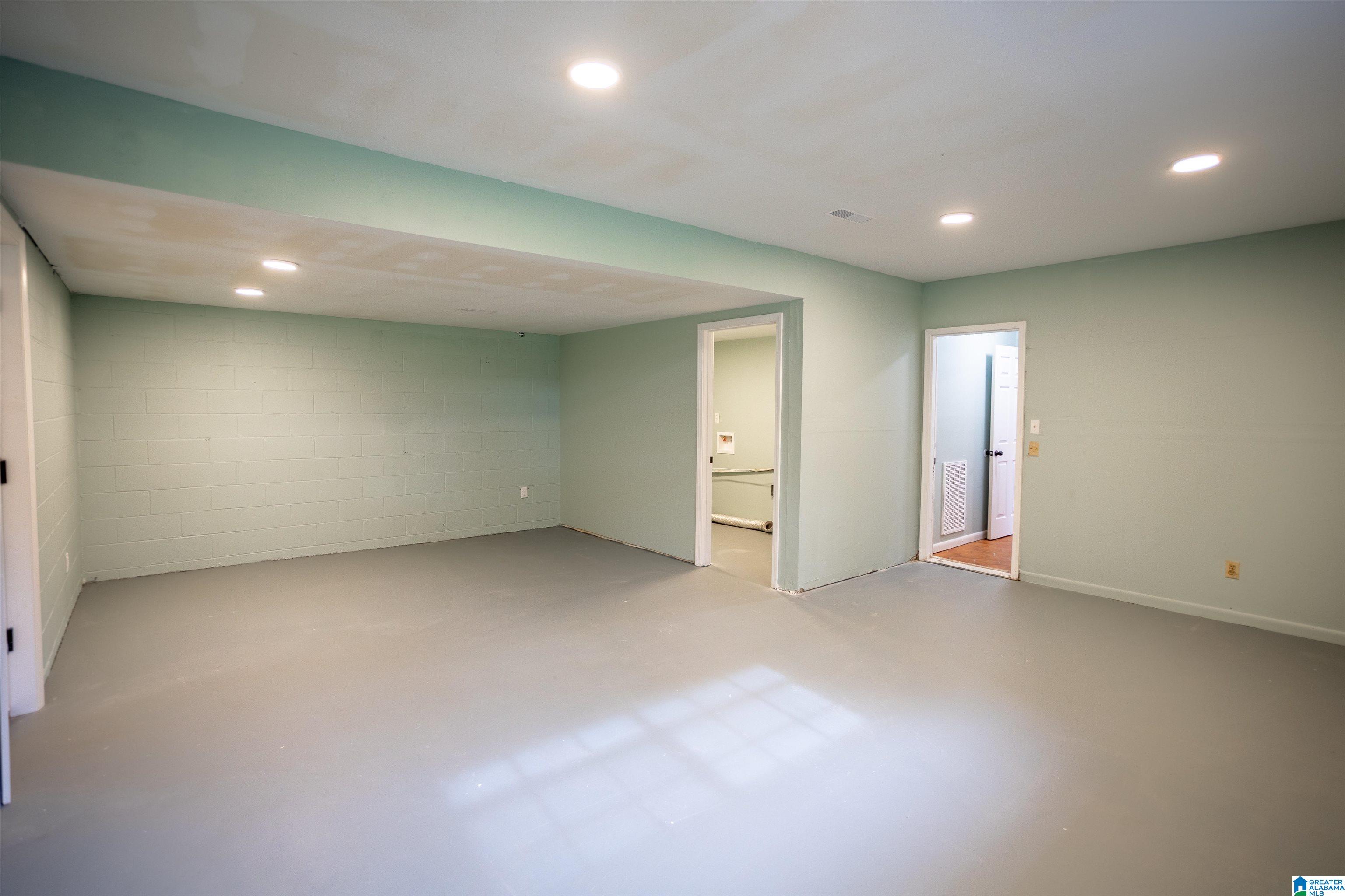 213 Bates Street Weaver, AL 36277 - Photo 37 of 47