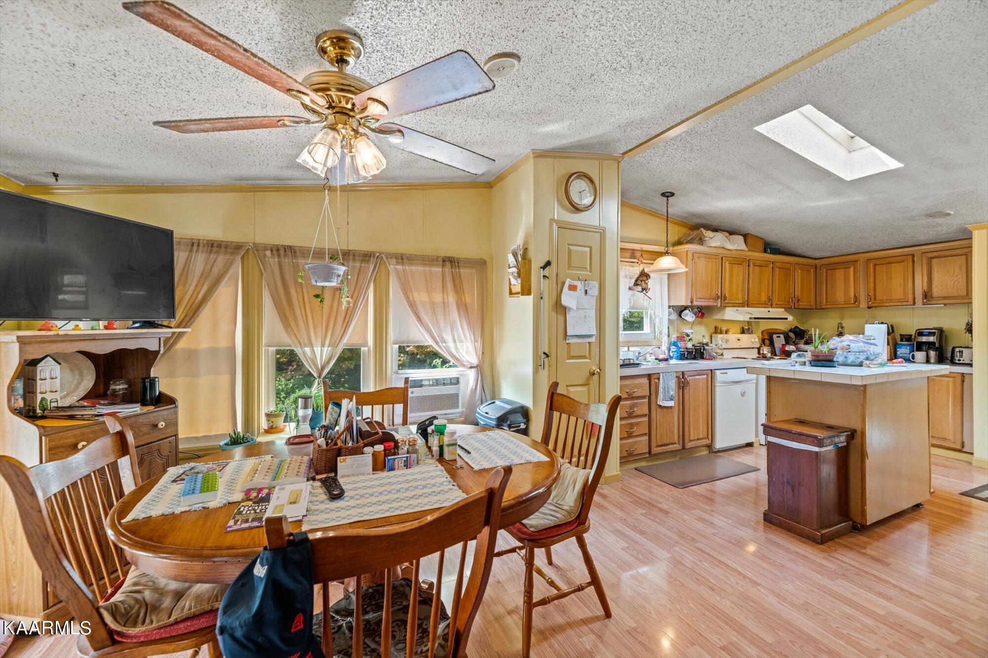 351 Patterson Road Walland, TN 37886 - Photo 6 of 29 Kitchen / dining area combo