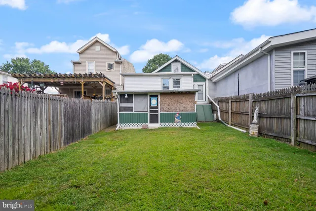 $175,000 | 128 East Cooke Avenue, Glenolden, PA 19036