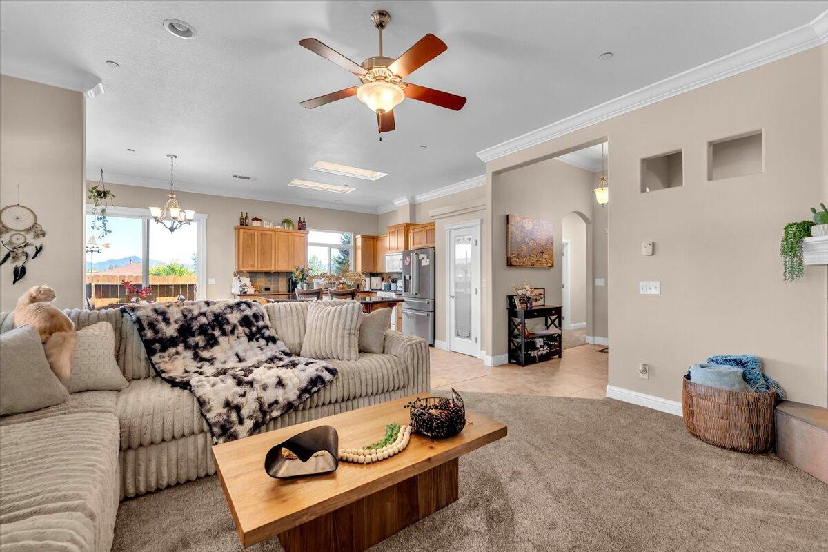 604 Durango Way Redding, CA 96003 - Photo 15 of 55 11-604 Durango Way - I-4