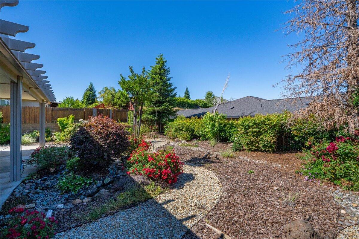 604 Durango Way Redding, CA 96003 - Photo 38 of 55 37-604 Durango Way - E-9
