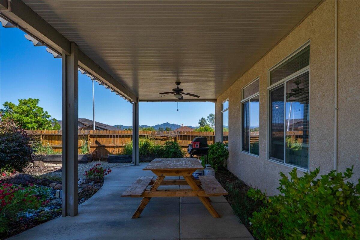 604 Durango Way Redding, CA 96003 - Photo 5 of 55 42-604 Durango Way - E-14
