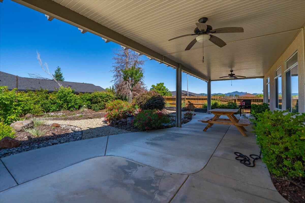 604 Durango Way Redding, CA 96003 - Photo 7 of 55 34-604 Durango Way - E-6