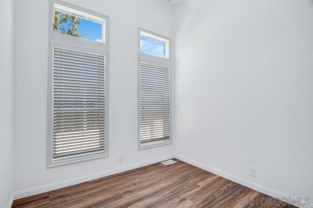 821 44th Street San Diego, CA 92102 - Photo 11 of 14