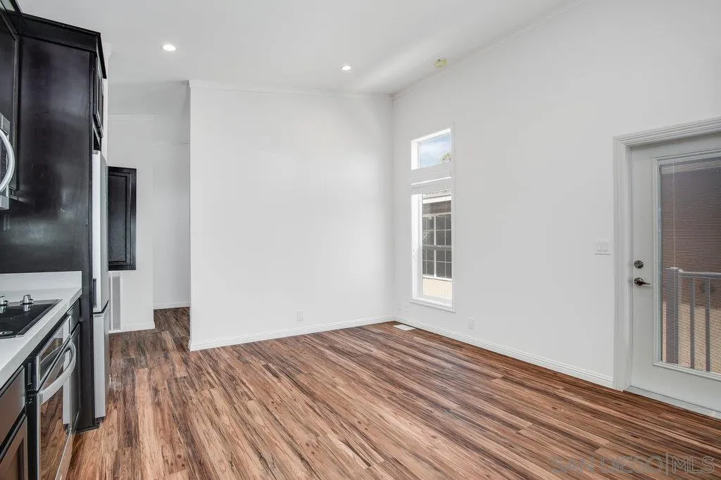 821 44th Street San Diego, CA 92102 - Photo 4 of 14