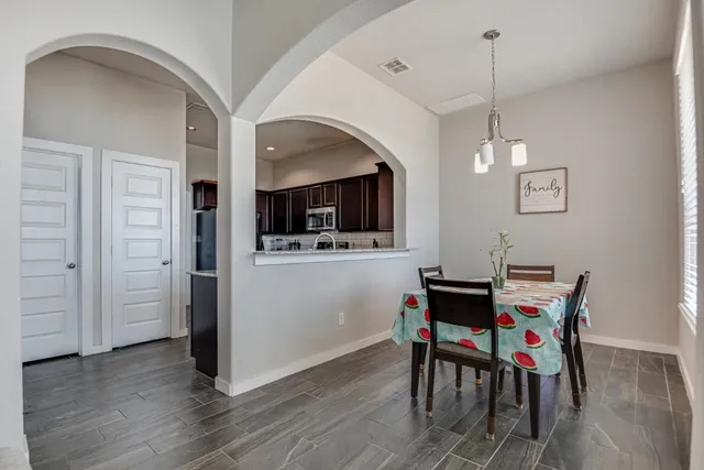 $675,000 | 143 Lakeview Court, Kyle, TX 78640