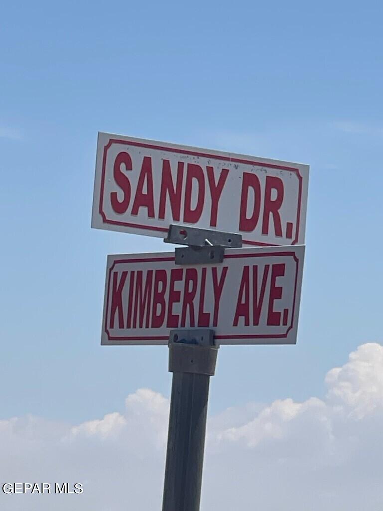 Unknown Unknown Kimberly Fort Hancock, TX 79839 - Photo 6 of 9 a street sign that is on a pole