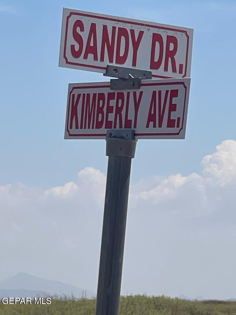 Unknown Unknown Kimberly Fort Hancock, TX 79839 - Photo 9 of 9 a close up of a street sign